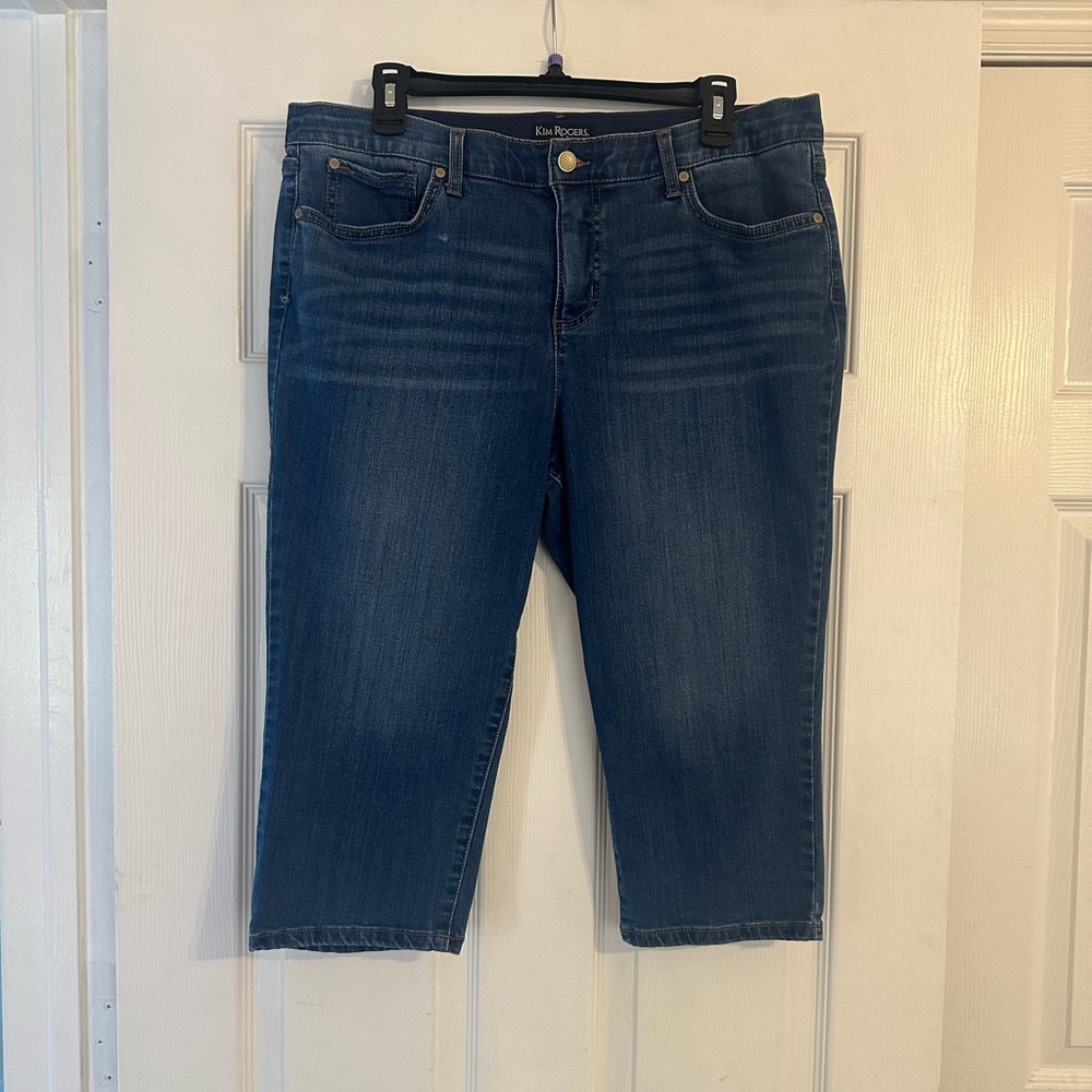 Kim Rogers Women's Dark Blue Capri Jeans